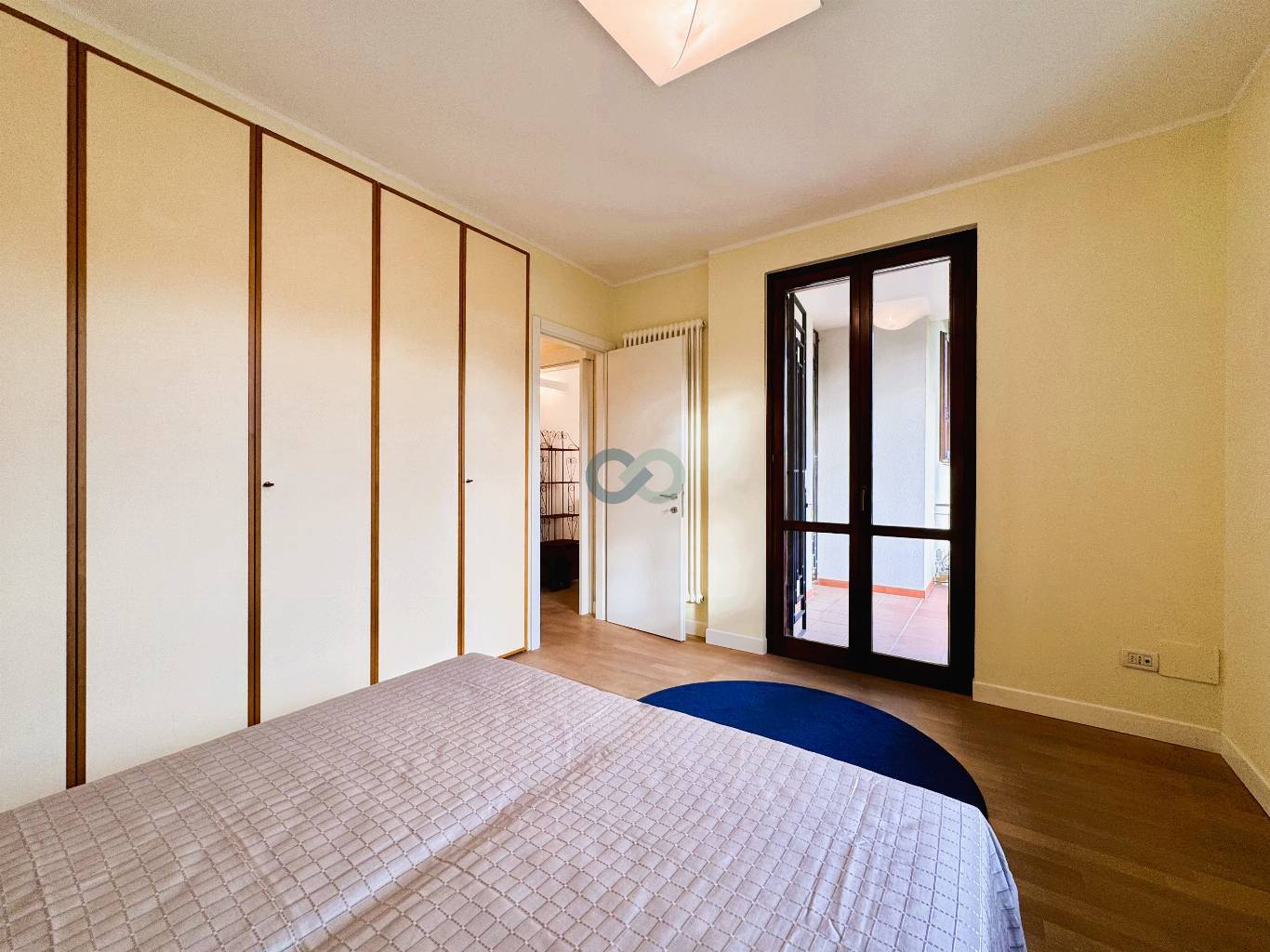VILLA A SCHIERA 22