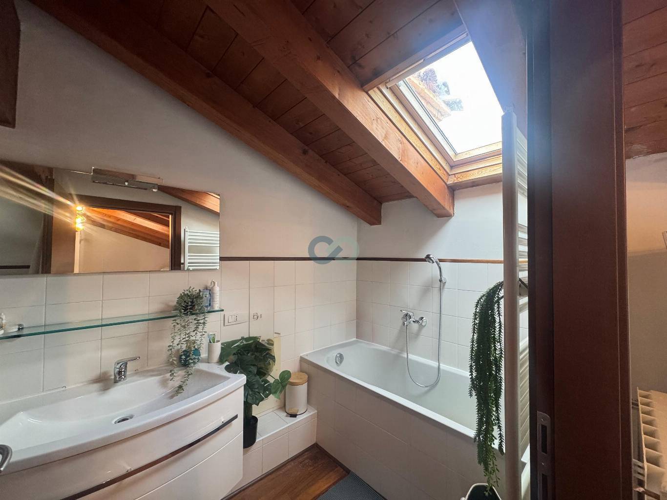 APPARTAMENTO CON TERRAZZO 19