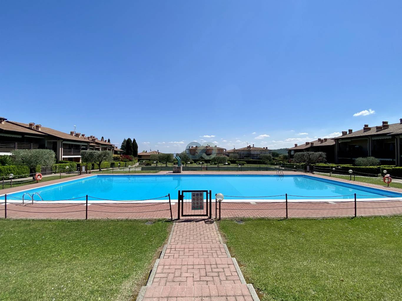 RESIDENCE CON PISCINA 35