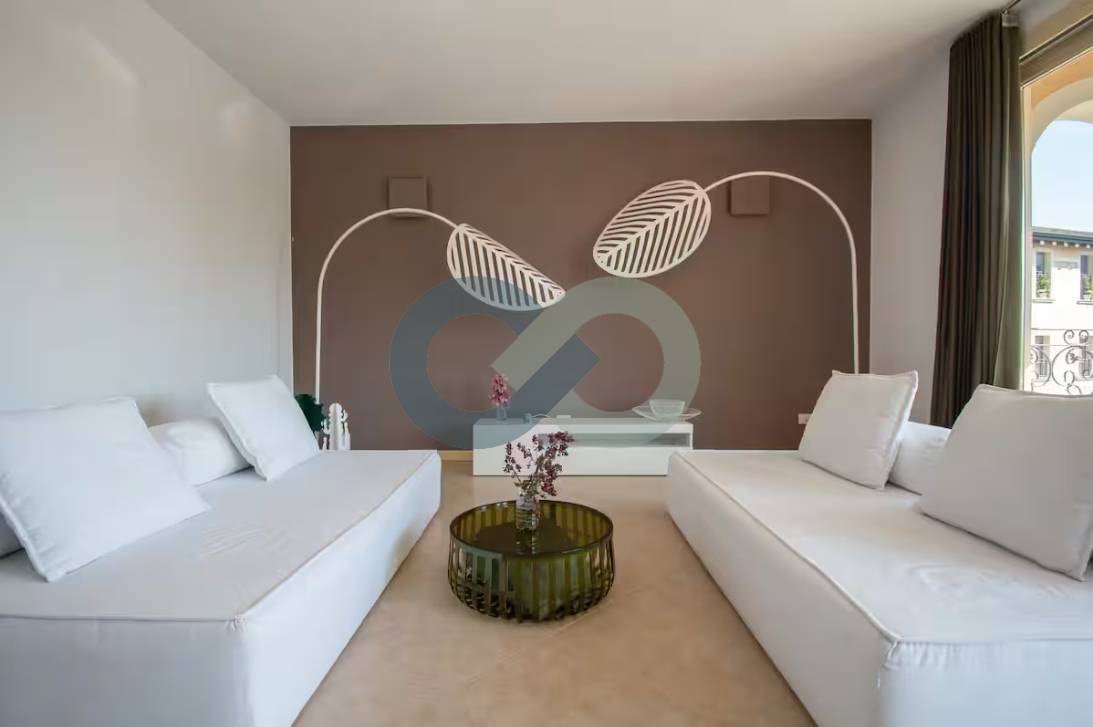 RESIDENCE CON PISCINA 2