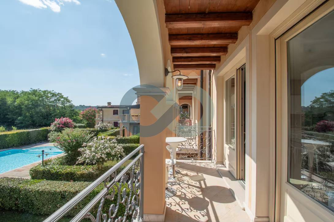 RESIDENCE CON PISCINA 23