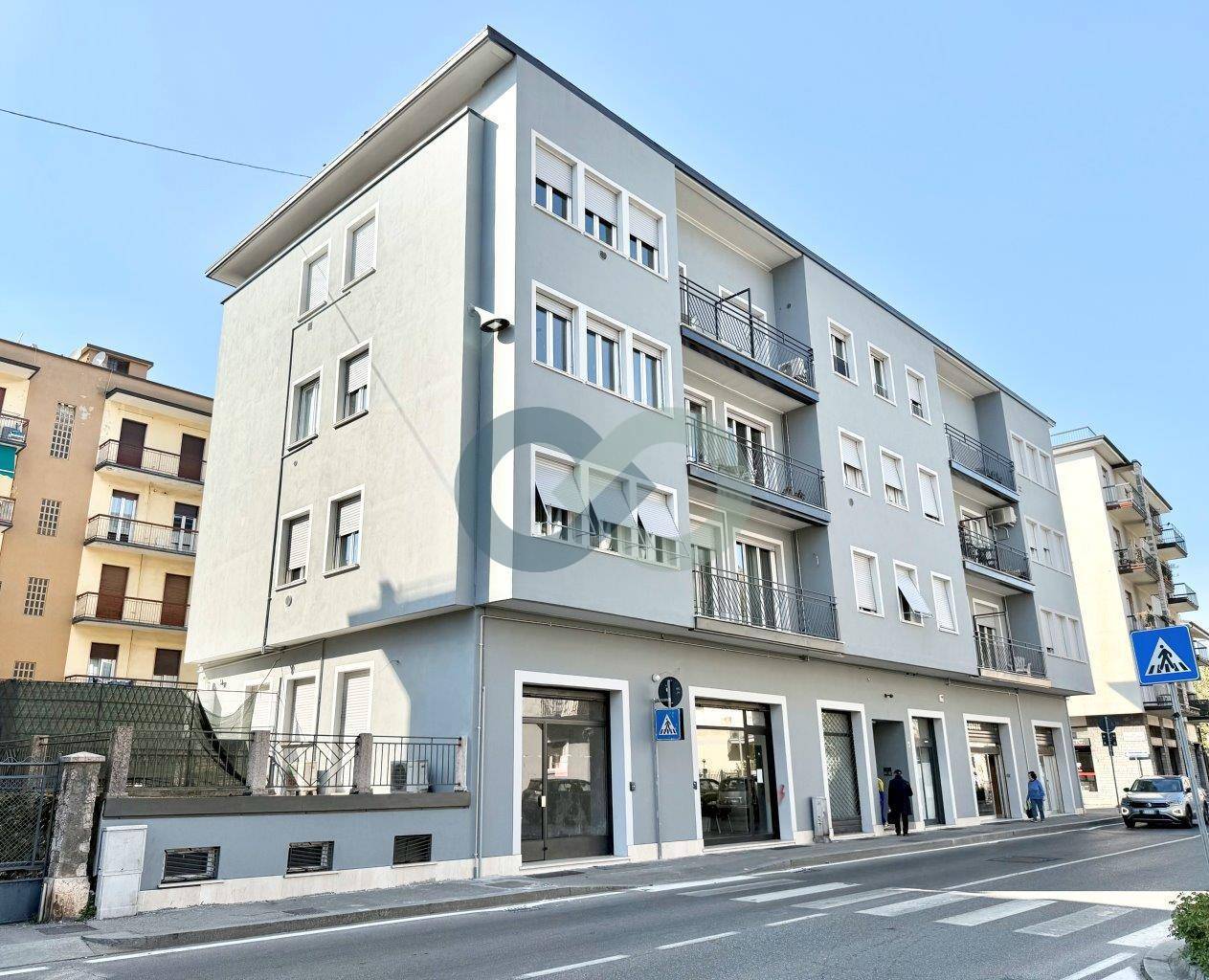NEGOZIO LIBERO 1