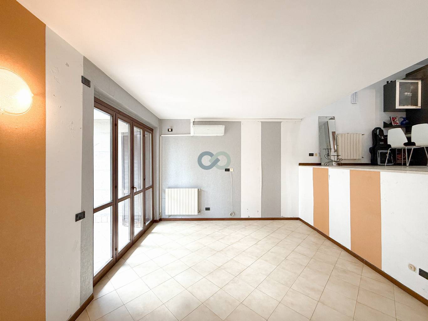 VILLA A SCHIERA CON GIARDINO 7