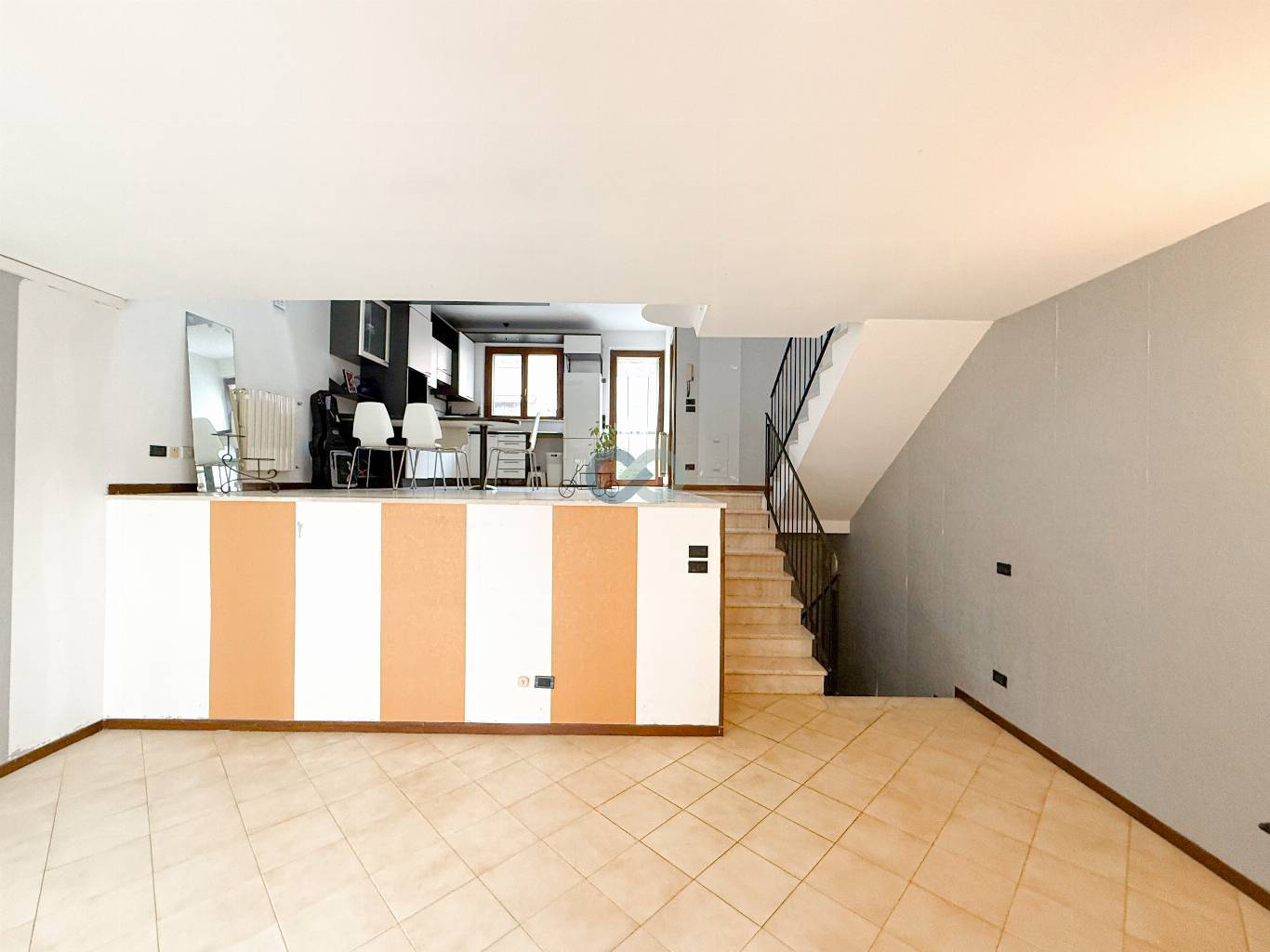 VILLA A SCHIERA CON GIARDINO 13