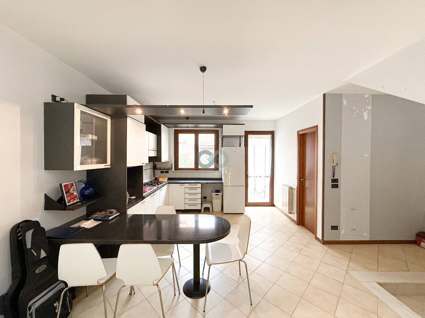 VILLA A SCHIERA CON GIARDINO 18