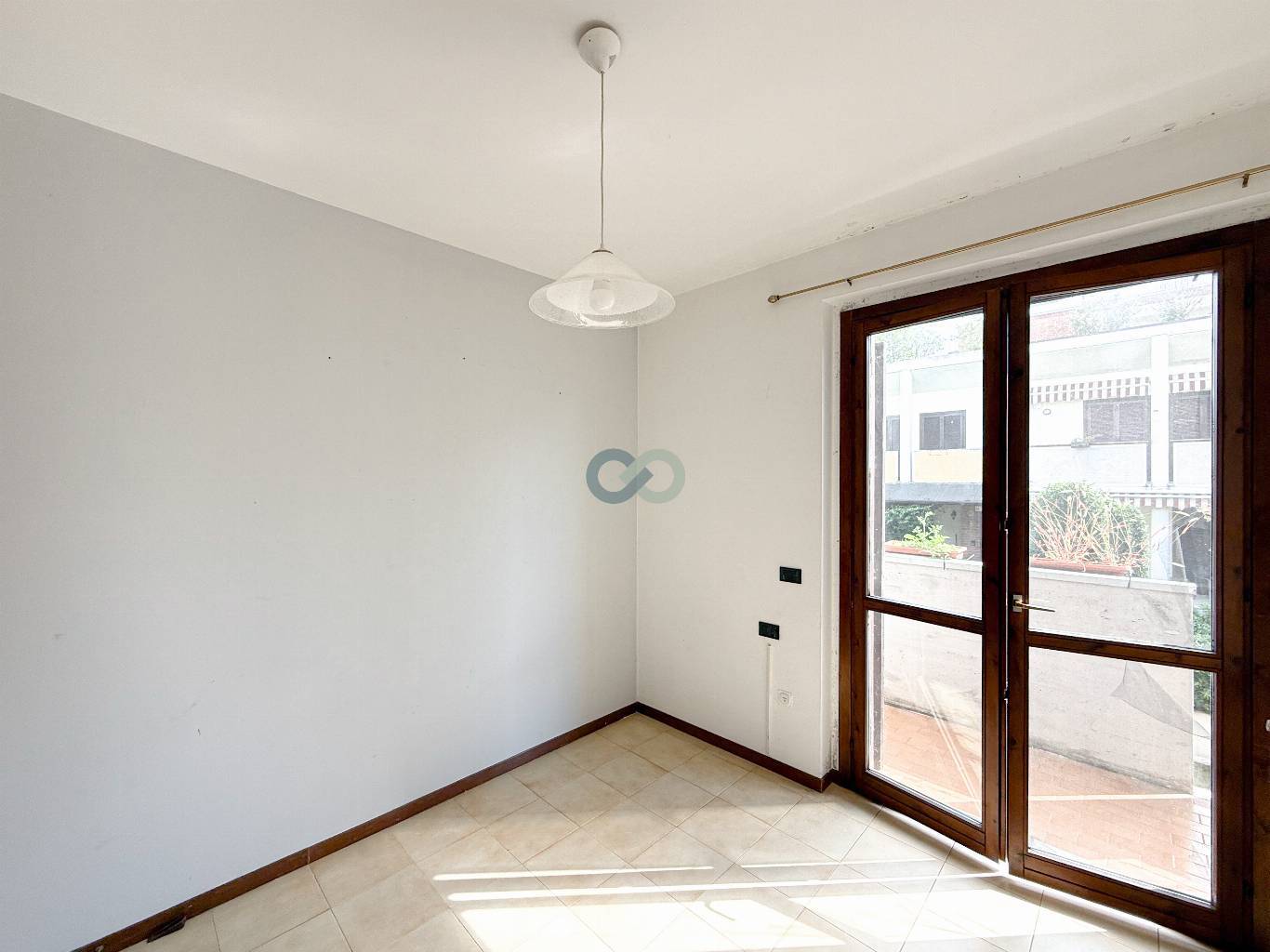 VILLA A SCHIERA CON GIARDINO 26