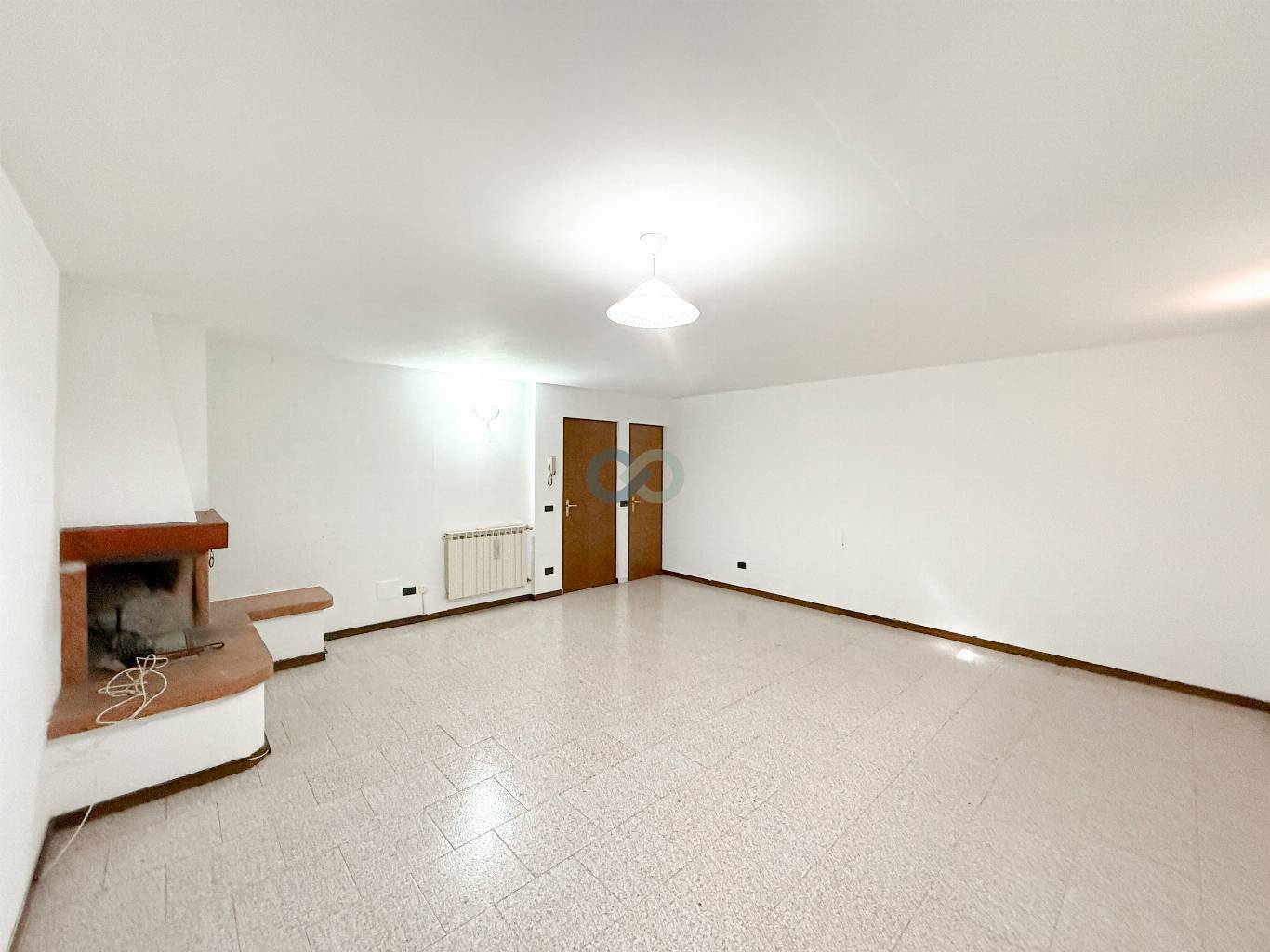 VILLA A SCHIERA CON GIARDINO 32