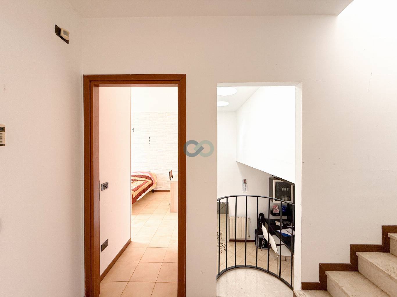 VILLA A SCHIERA CON GIARDINO 41