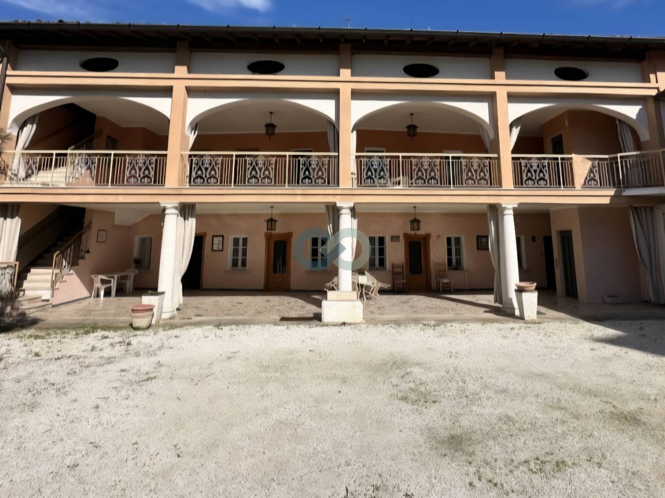 CASALE A NAVE 3