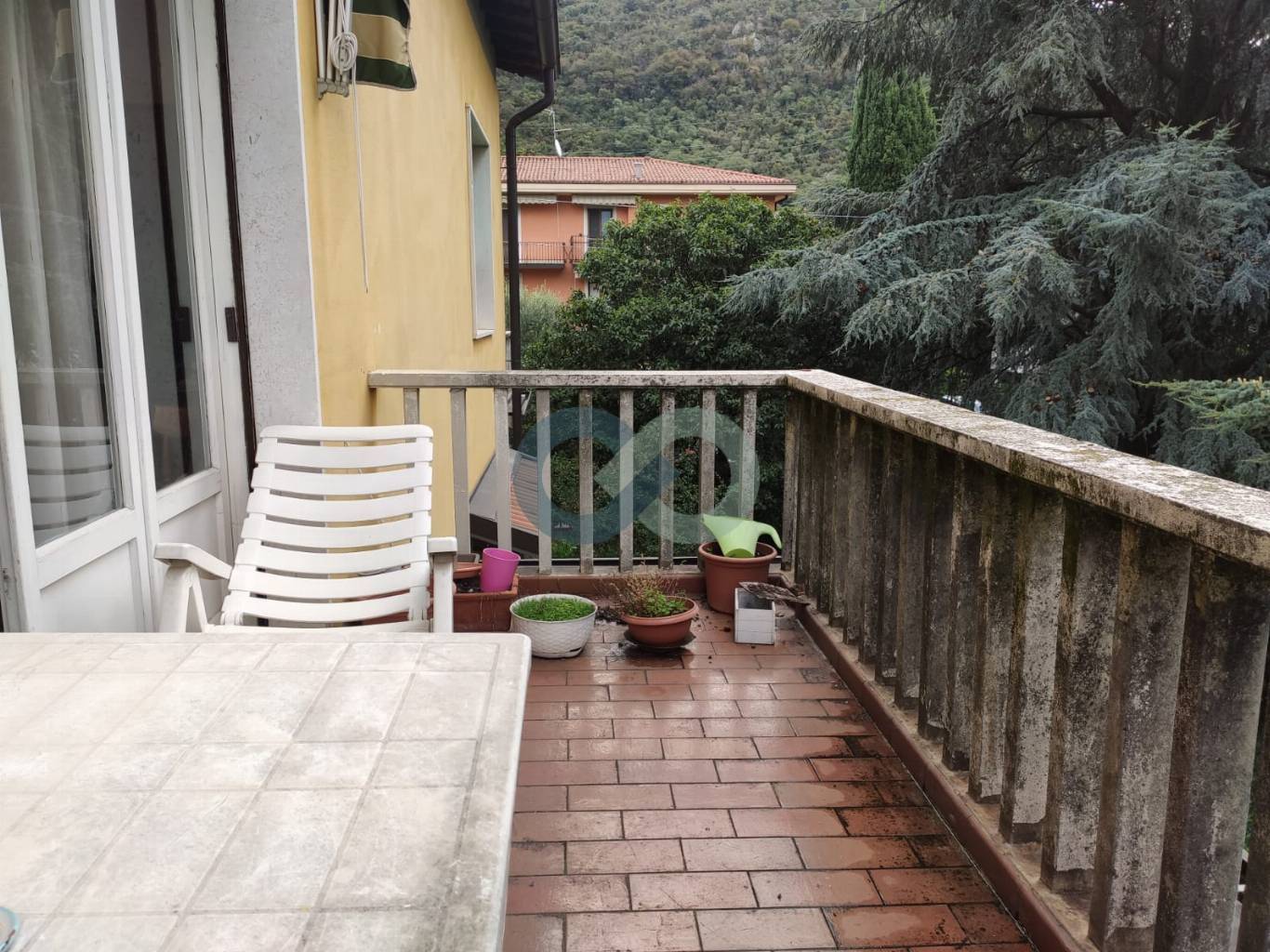 TRILOCALE IN TRIFAMILIARE 1
