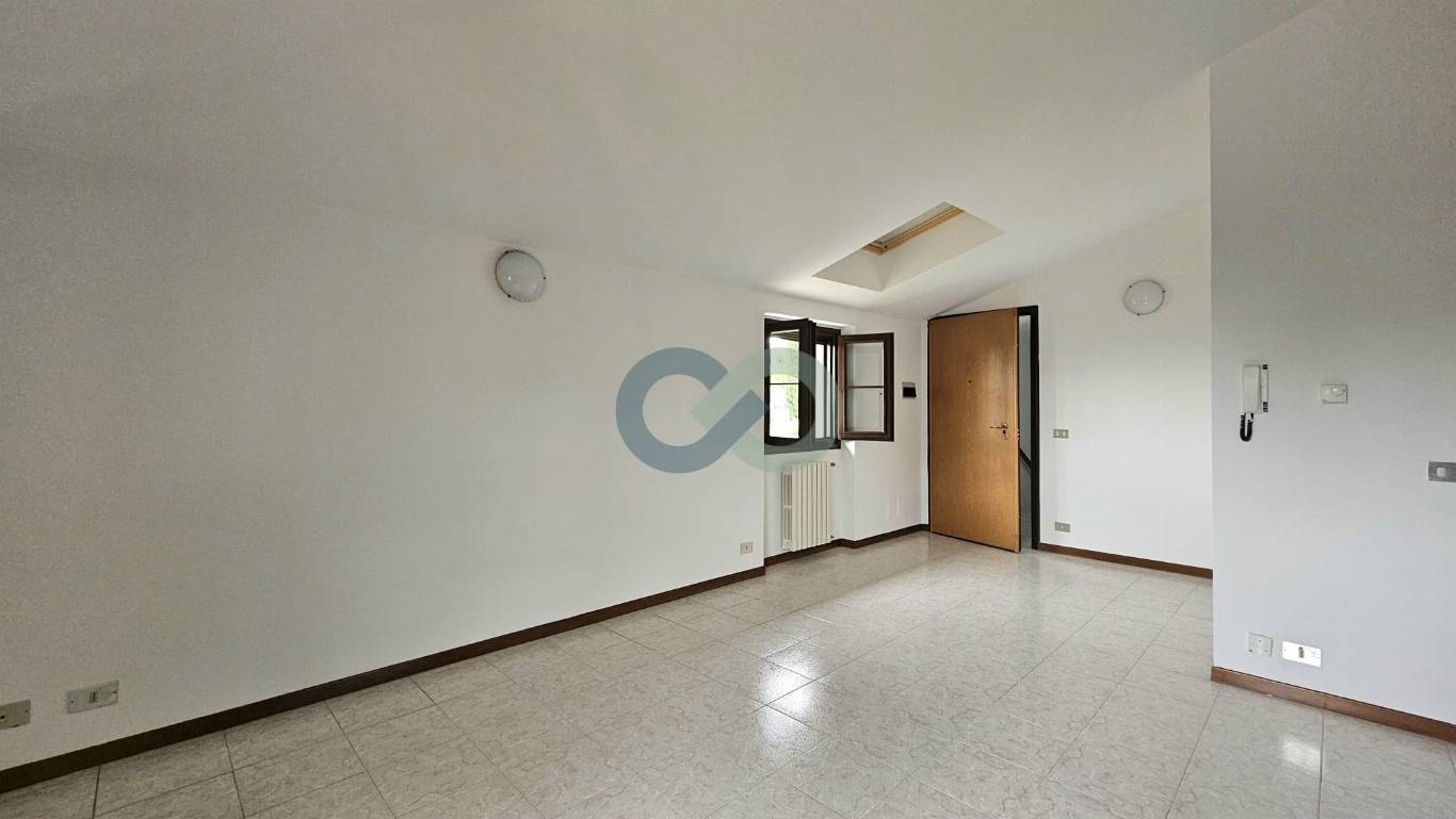 TRILOCALE MANSARDATO 20