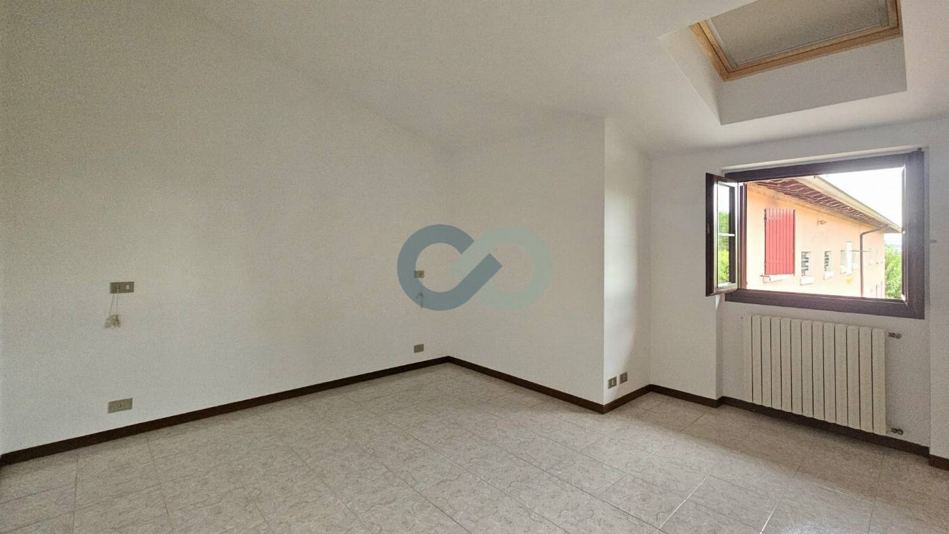 TRILOCALE MANSARDATO 21