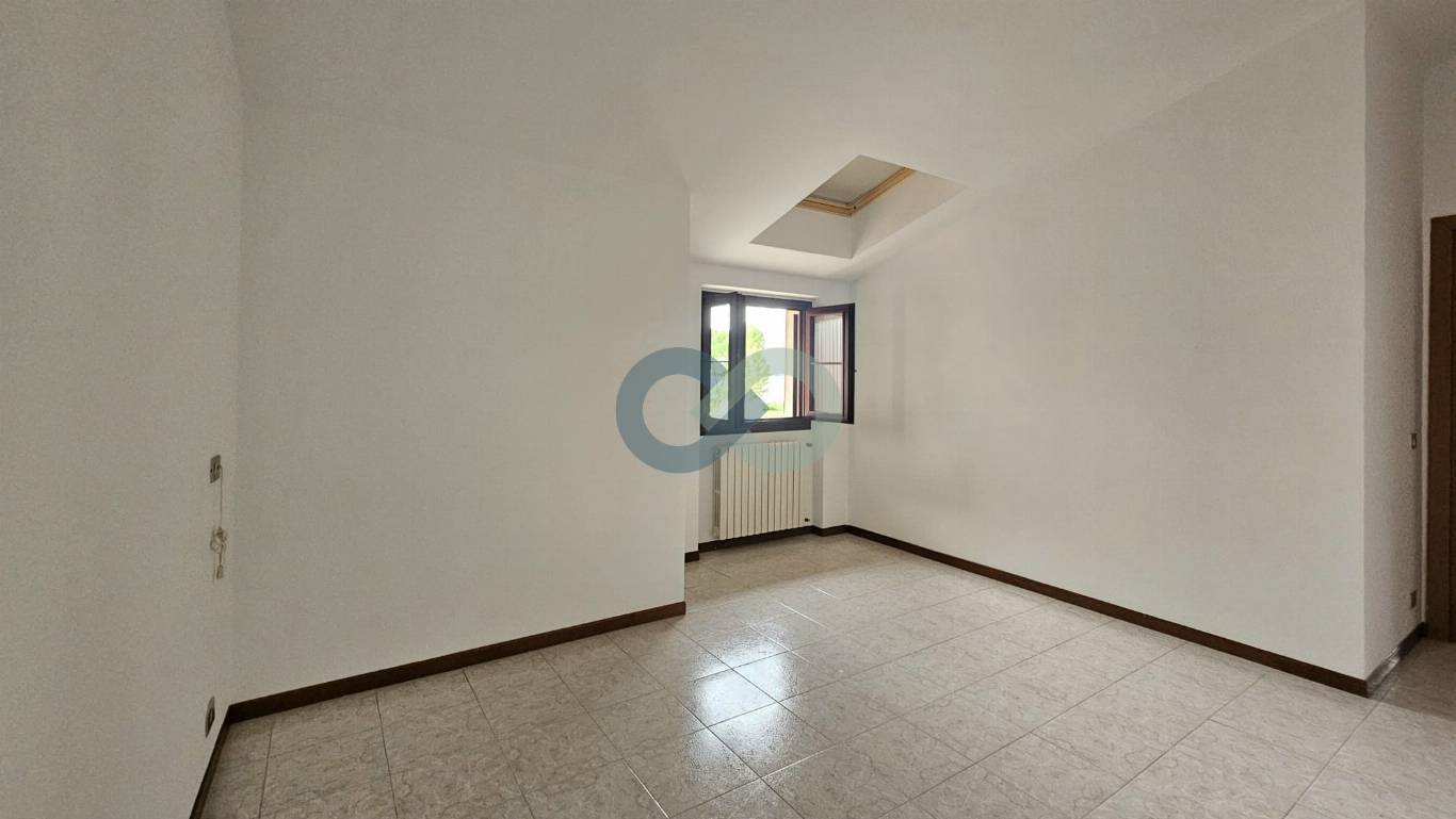 TRILOCALE MANSARDATO 22