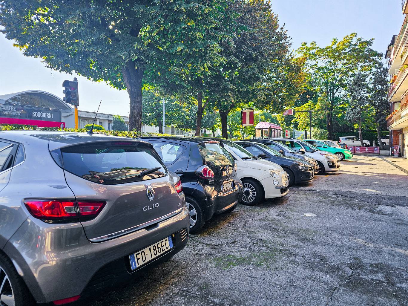 NEGOZIO CON RENDITA DEL  7,5% 3