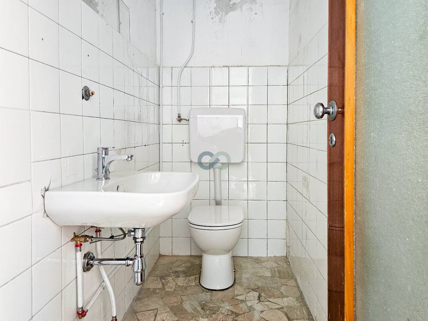 NEGOZIO IN LOCAZIONE 6