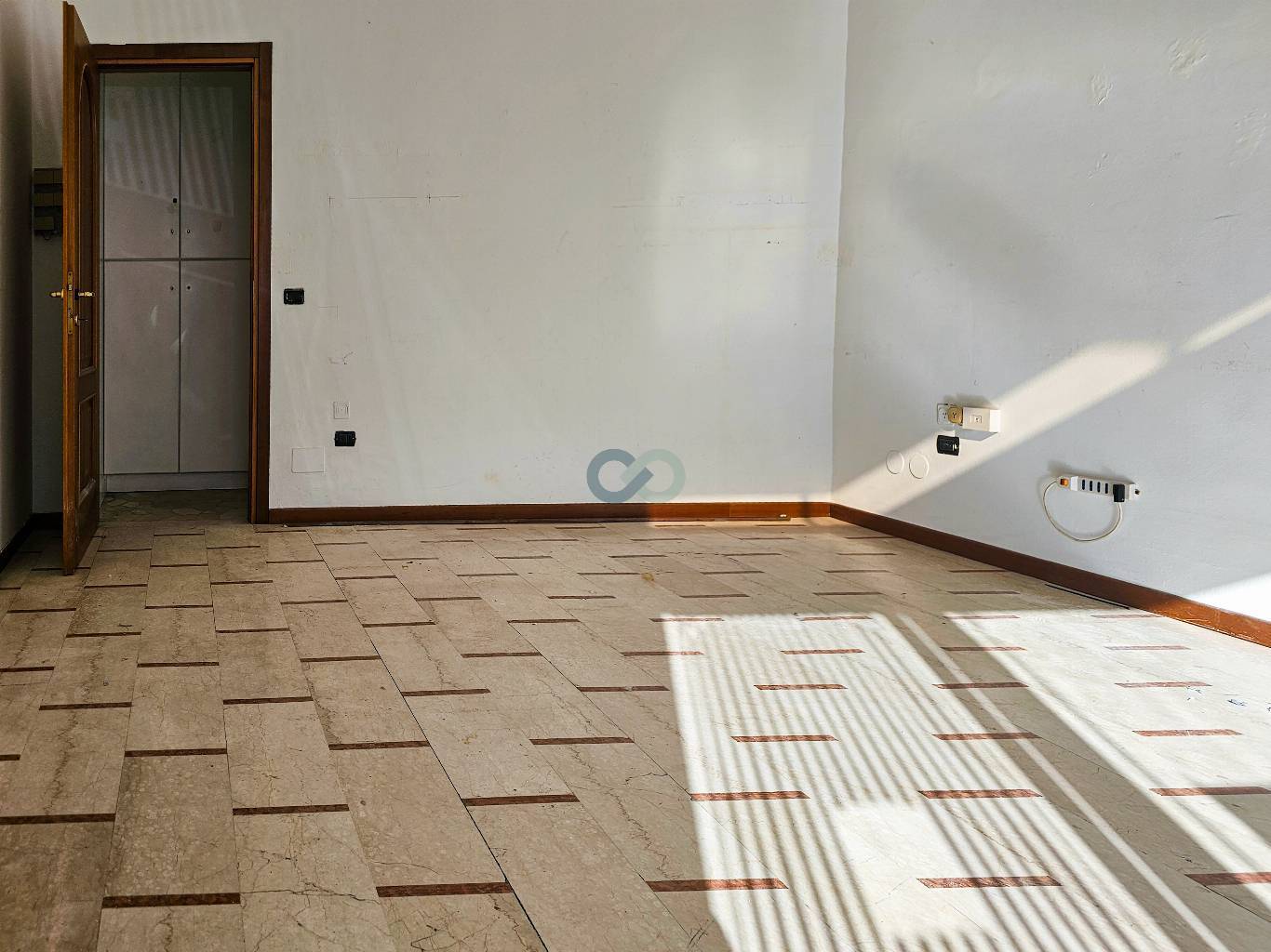 NEGOZIO IN LOCAZIONE 3