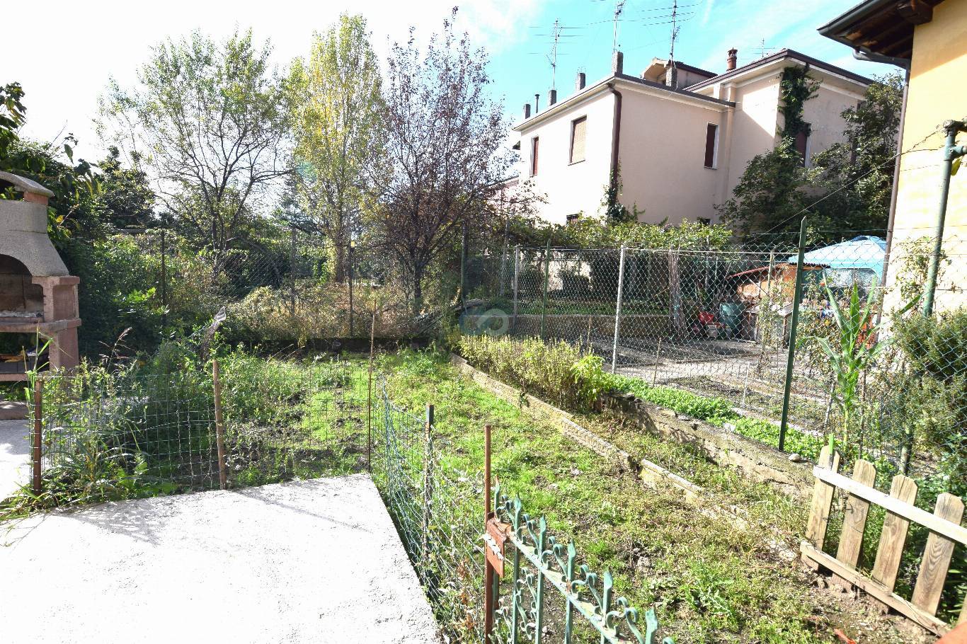 Piano terra in bifamiliare 51