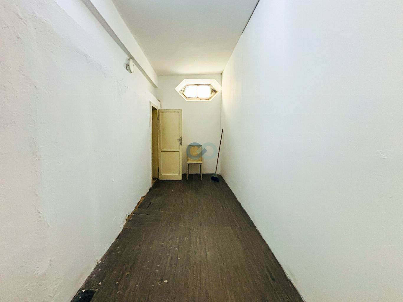 NEGOZIO PER LOCAZIONE 9