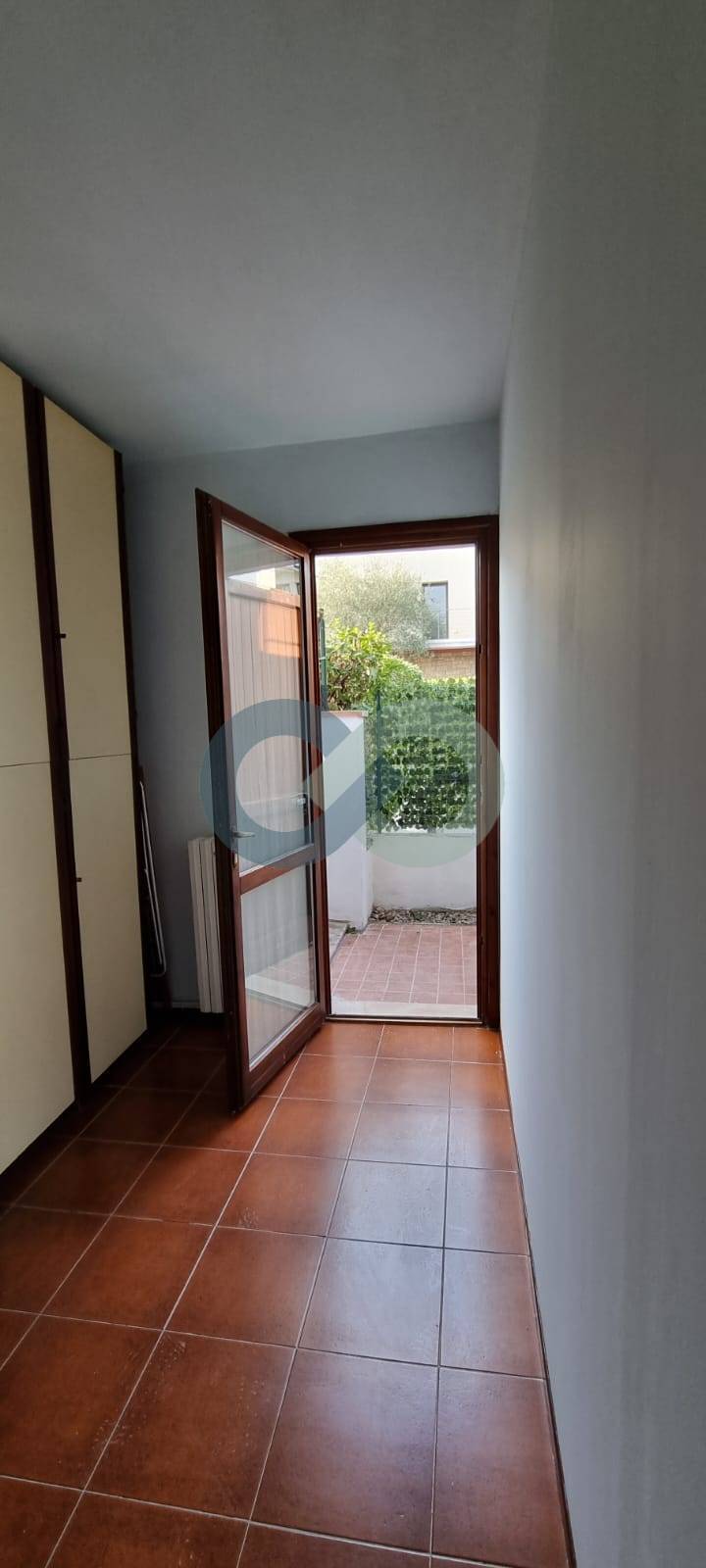 Bifamiliare con cortile privato 2