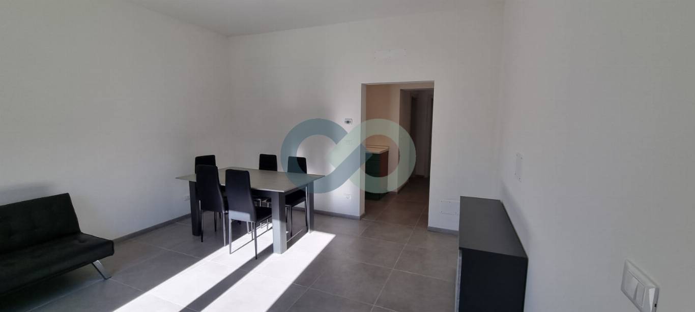Bifamiliare con cortile privato 8