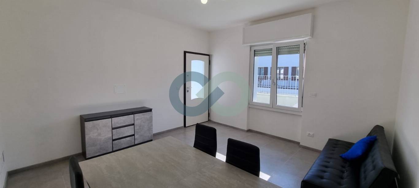 Bifamiliare con cortile privato 10