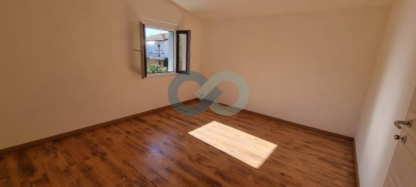 Bifamiliare con cortile privato 20