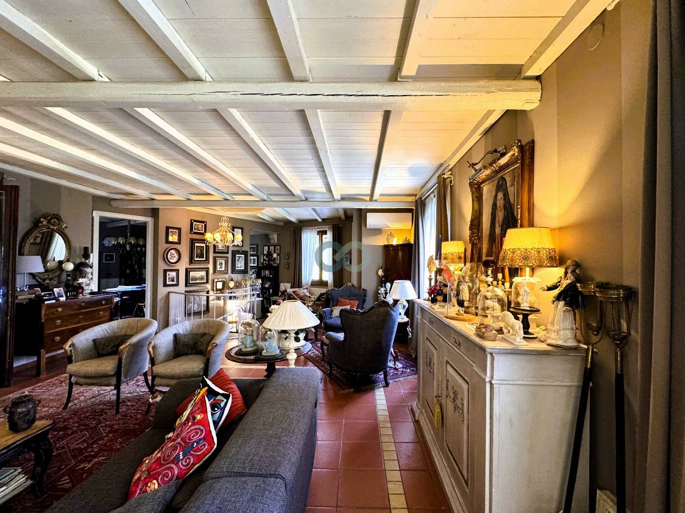 VILLA CON PISCINA 16