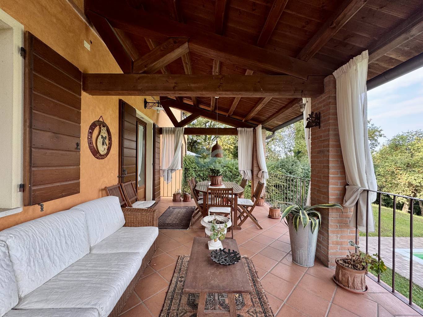 VILLA CON PISCINA 26