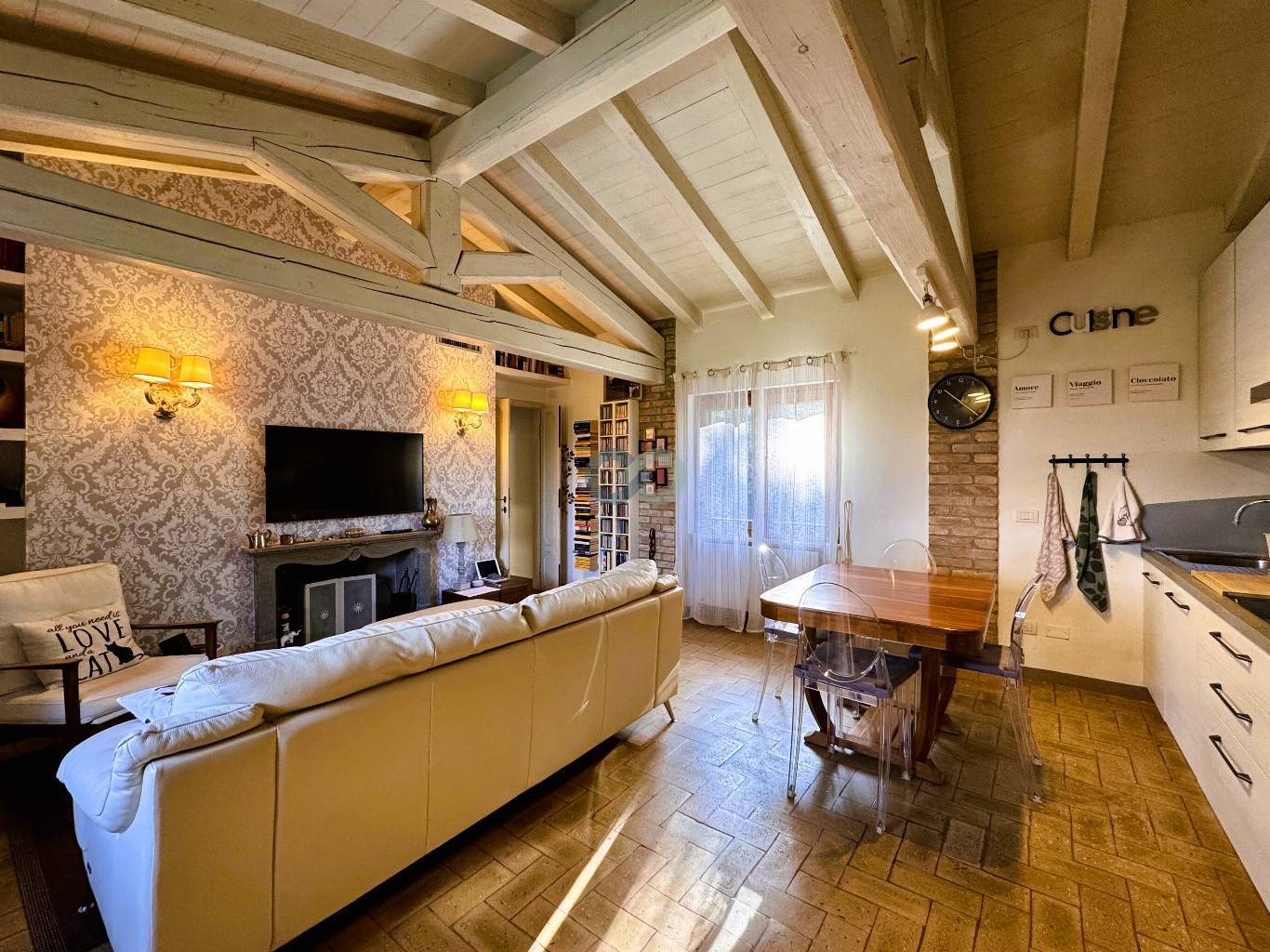 VILLA CON PISCINA 43