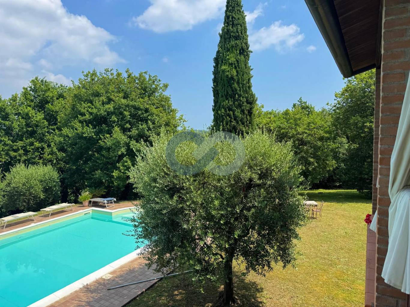 VILLA CON PISCINA 65