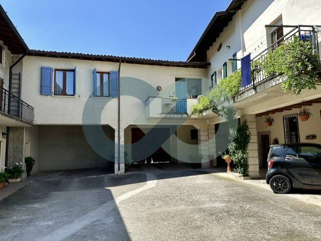 Appartamento indipendente in storico cascinale 12