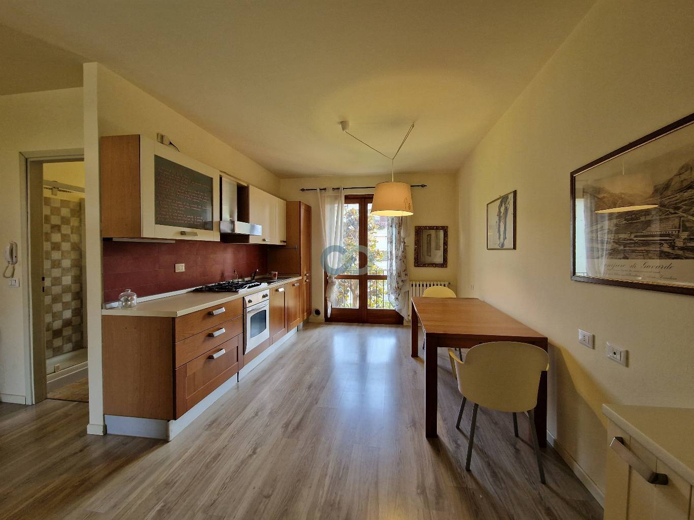 Porzione di casa divisa in due appartamenti 26