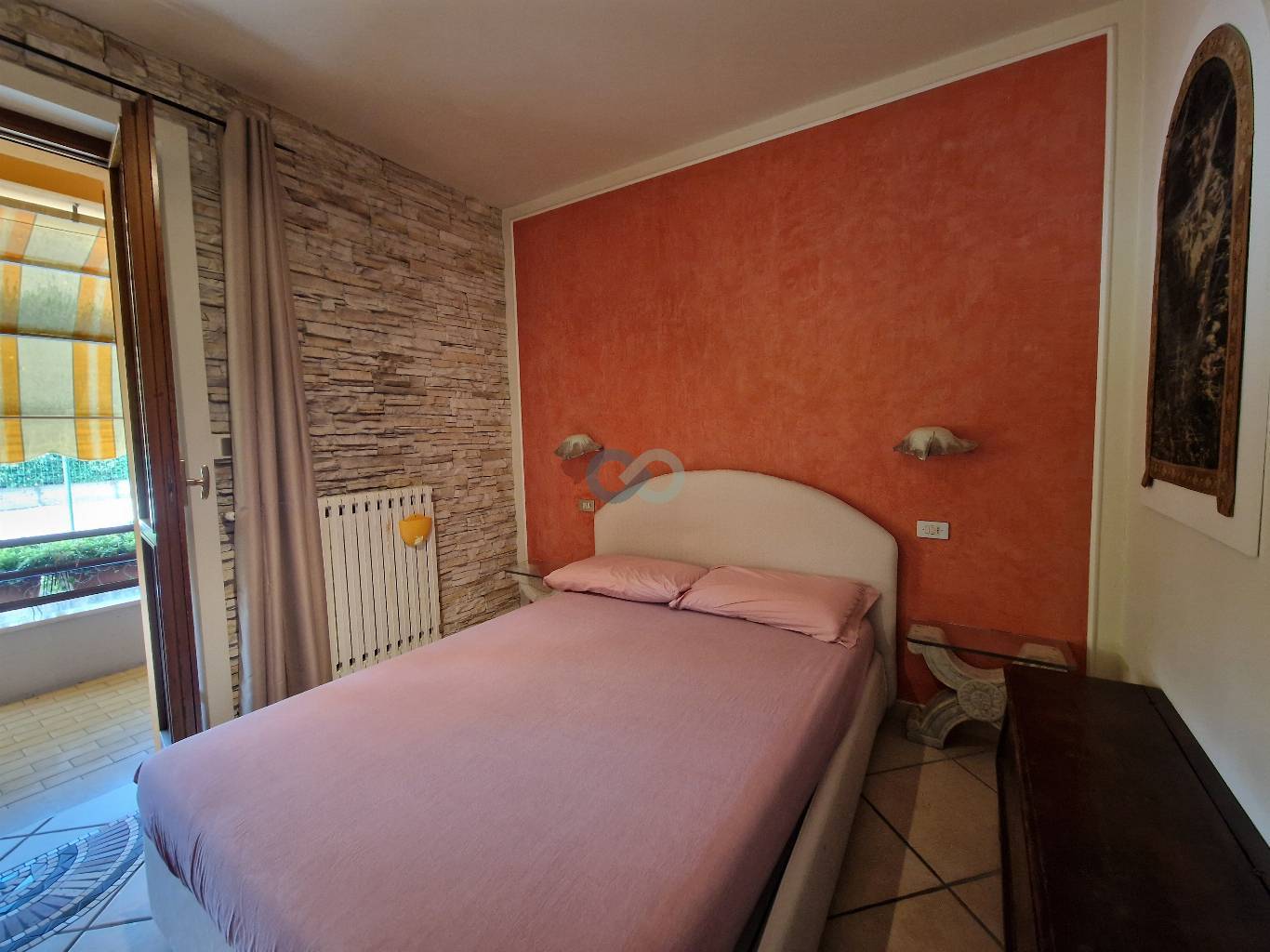 Porzione di casa divisa in due appartamenti 21