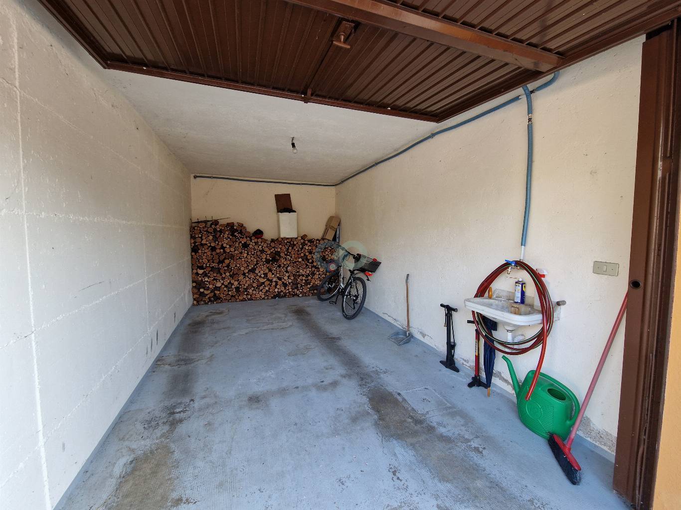 Porzione di casa divisa in due appartamenti 41