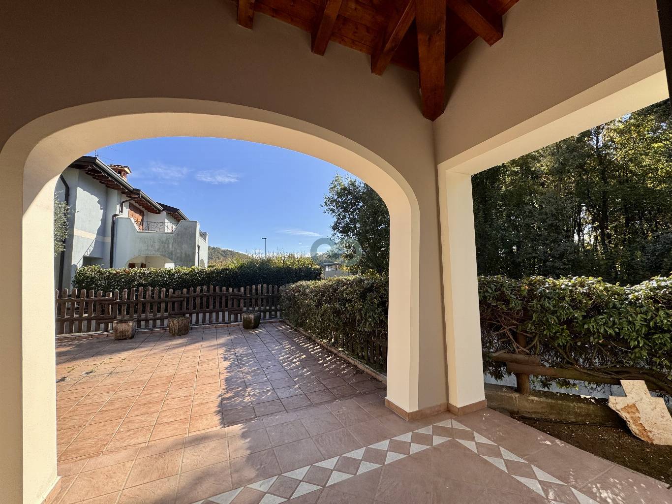 Villa Singola con due unità 50