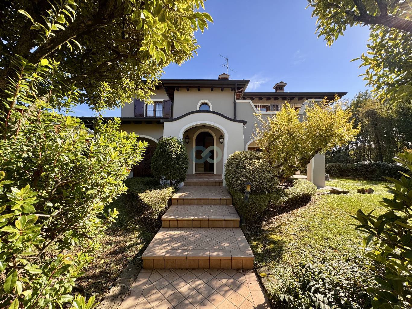 Villa Singola con due unità 1