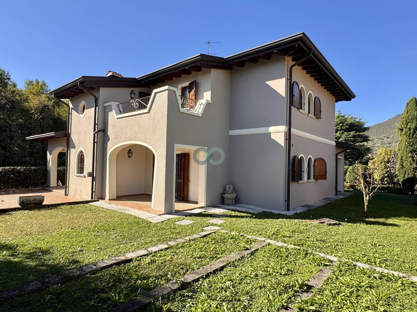 Villa Singola con due unità 11