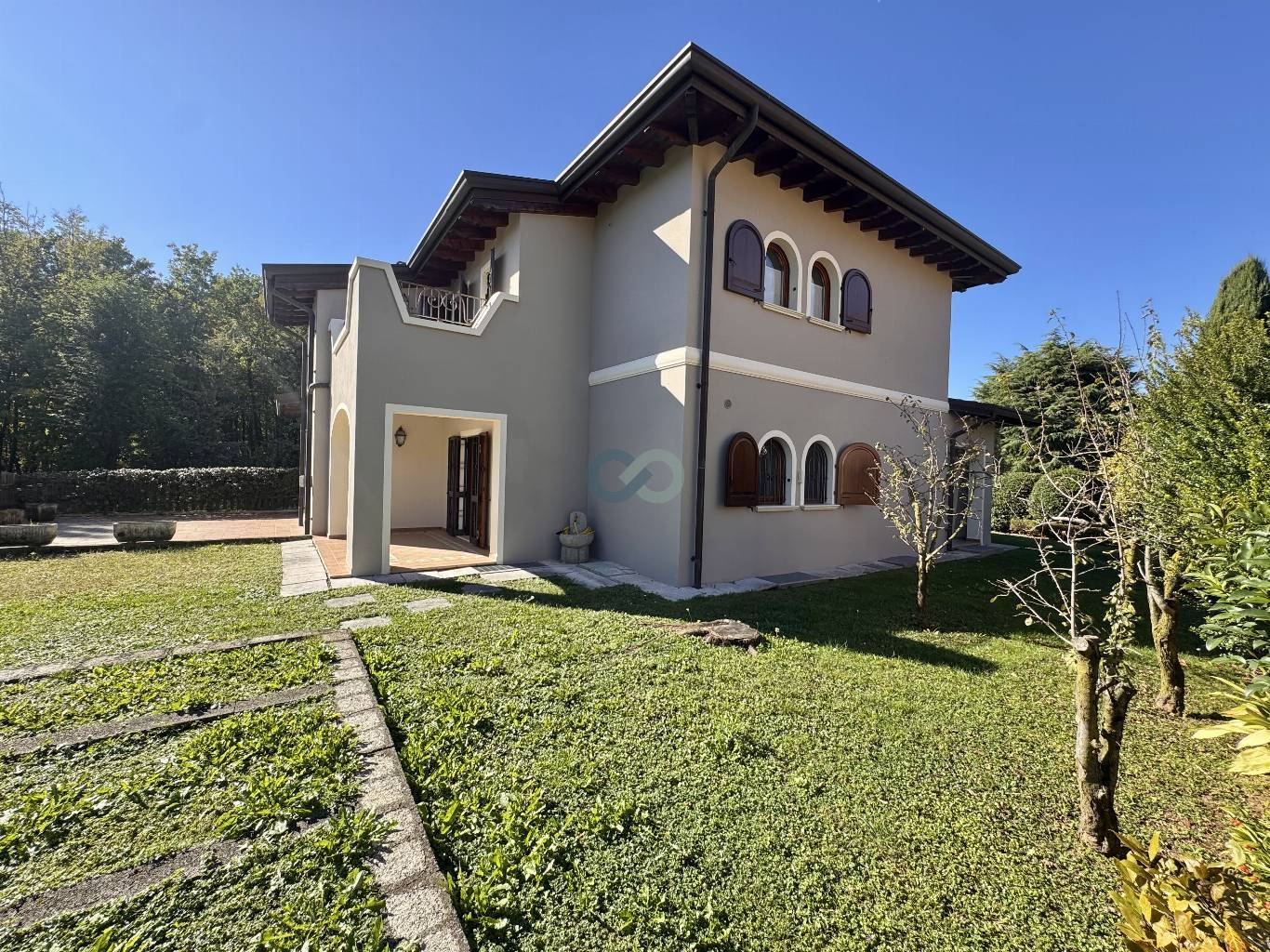 Villa Singola con due unità 6