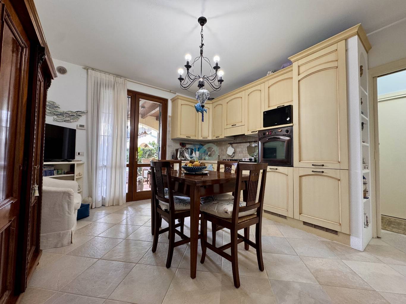 Trilocale con giardino in Residence 21