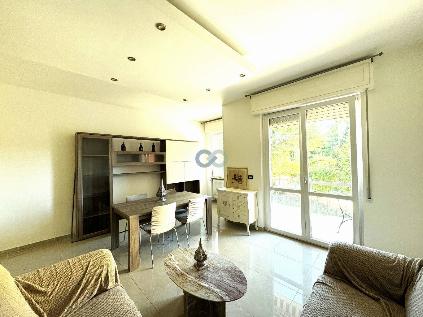 GRANDE APPARTAMENTO CON CANTINA E BOX AUTO 5