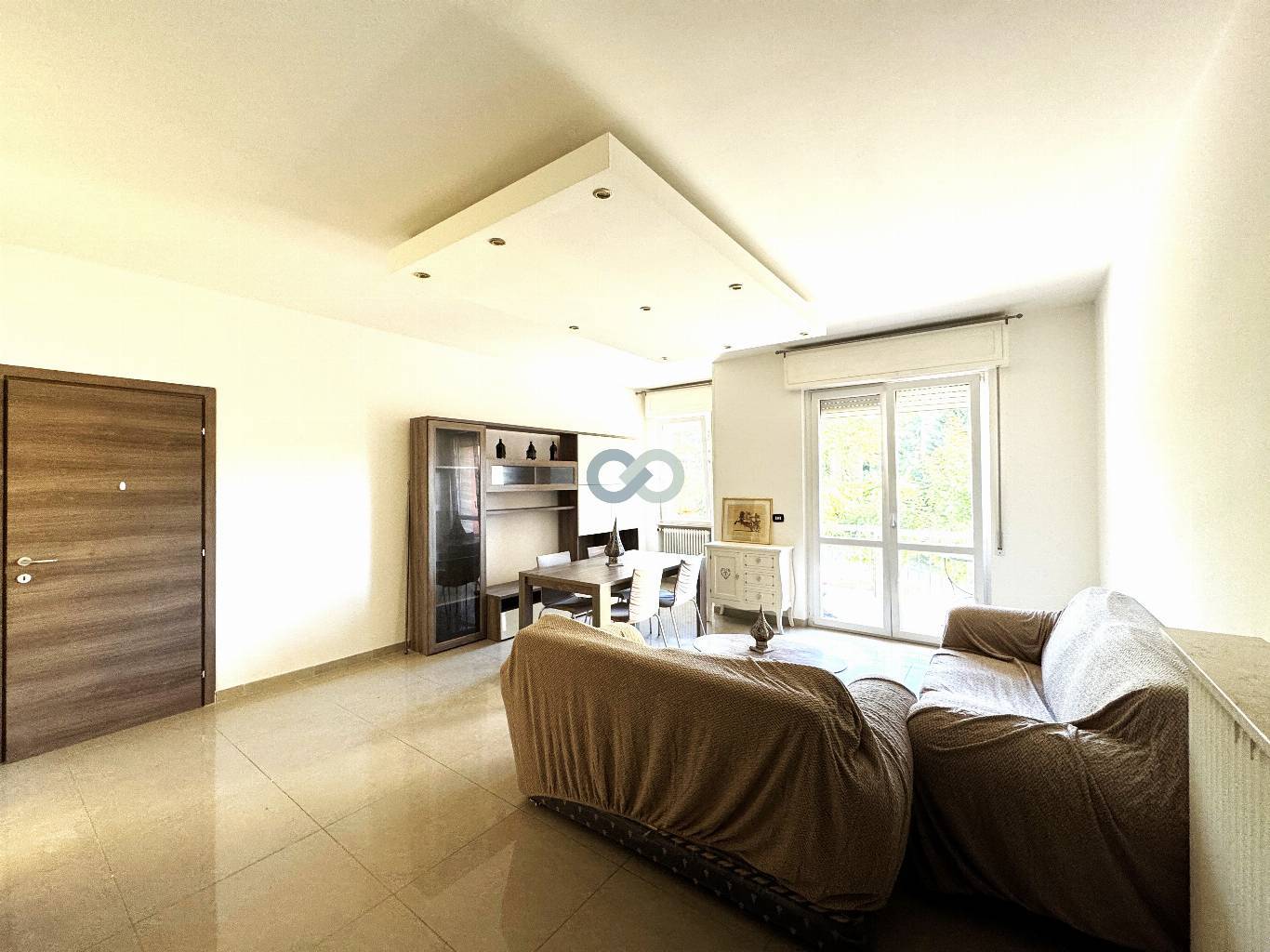 GRANDE APPARTAMENTO CON CANTINA E BOX AUTO 6