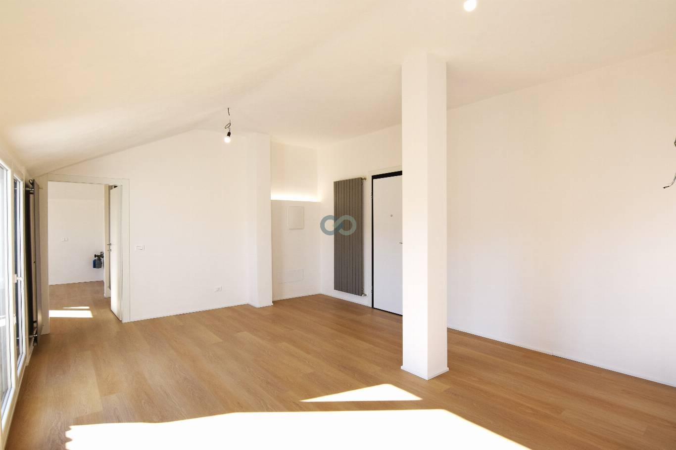 TRILOCALE RISTRUTTURATO CON BOX 16