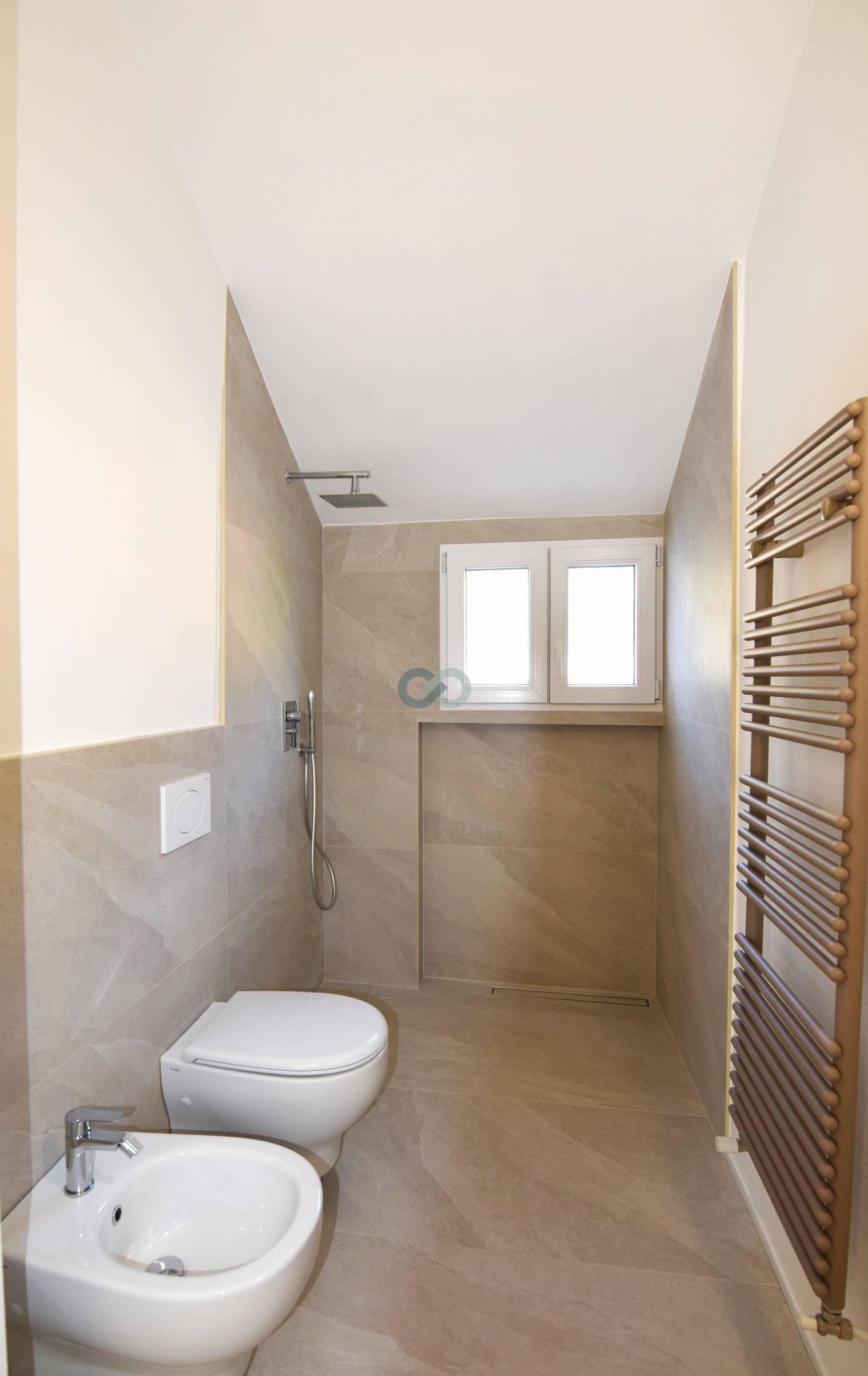 TRILOCALE RISTRUTTURATO CON BOX 18