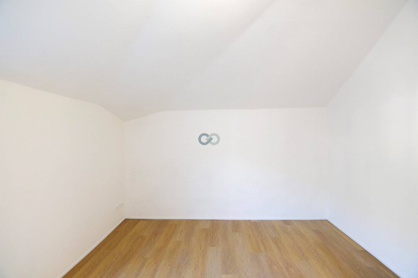 TRILOCALE RISTRUTTURATO CON BOX 22