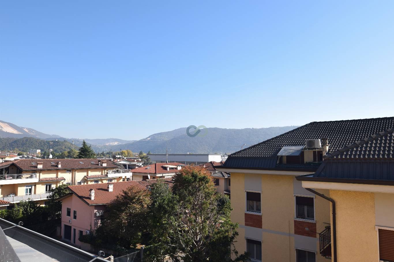 TRILOCALE RISTRUTTURATO CON BOX 24