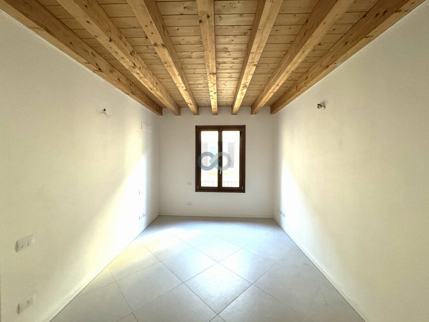 APPARTAMENTO NON ARREDATO 7