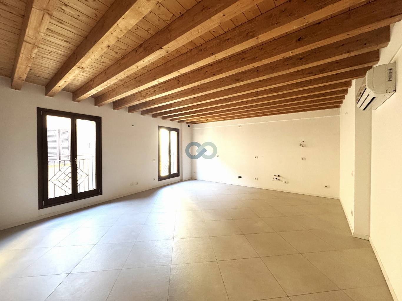 APPARTAMENTO NON ARREDATO 1