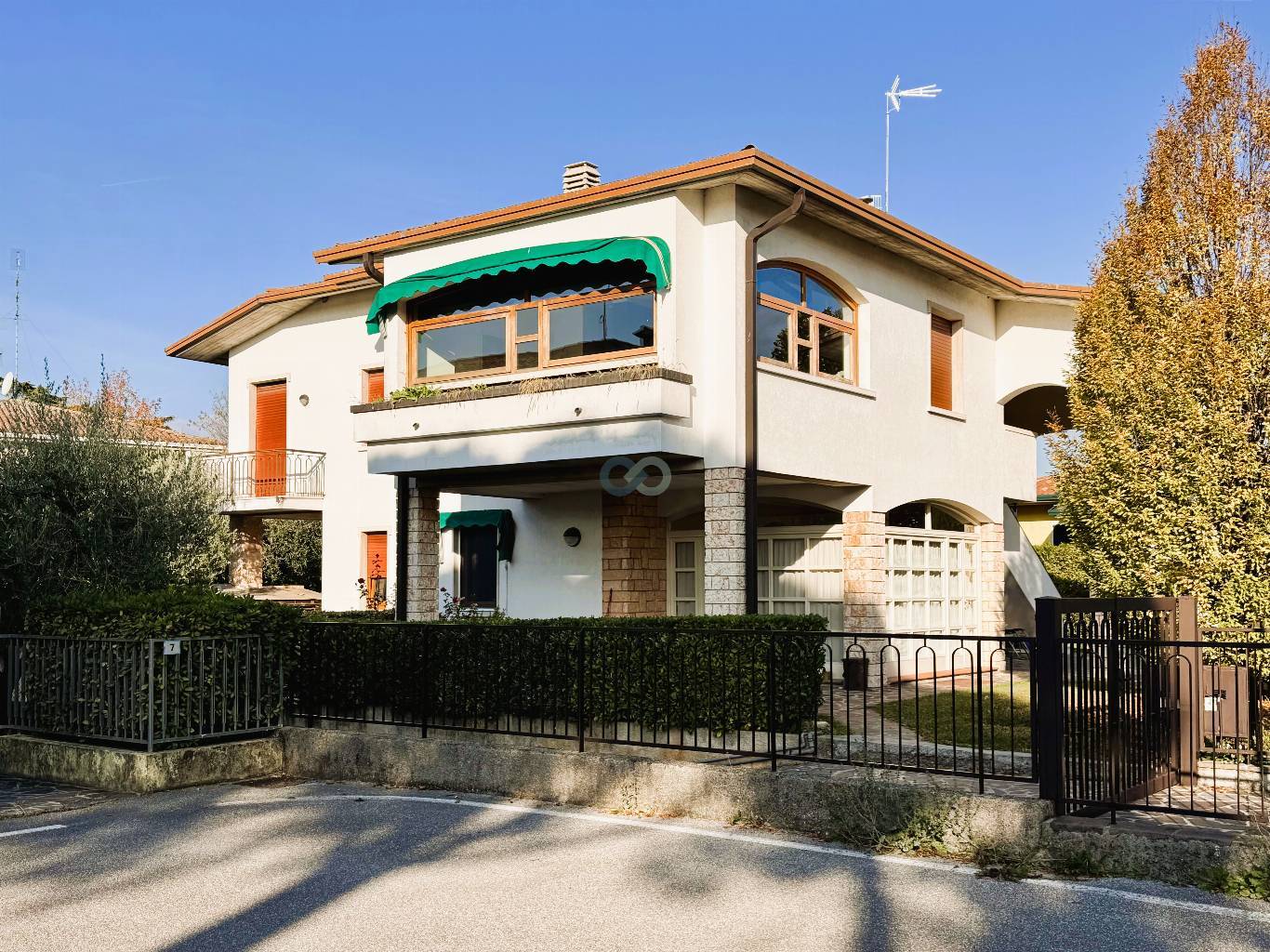 ATTICO IN BIFAMILIARE 1