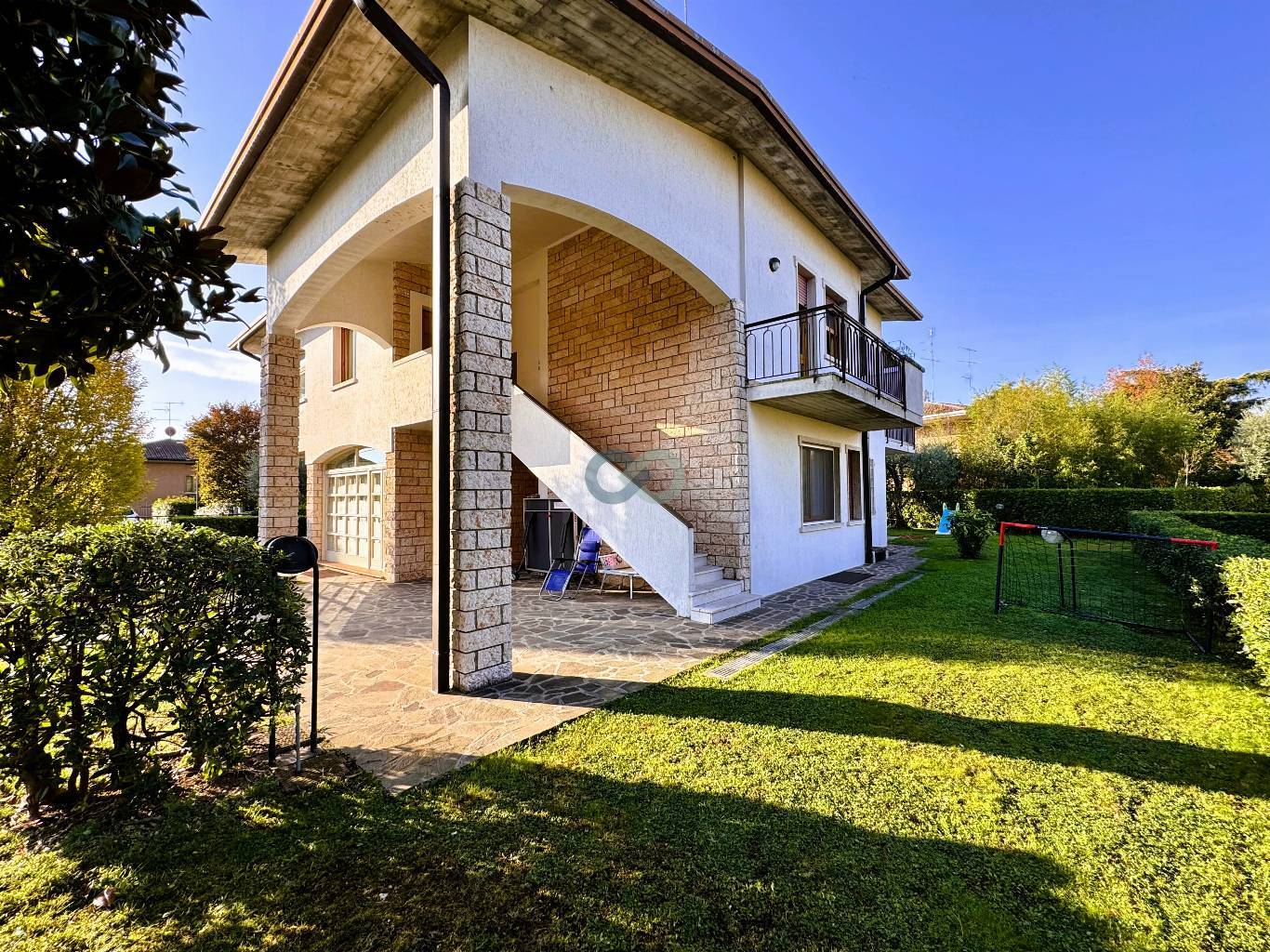 ATTICO IN BIFAMILIARE 3