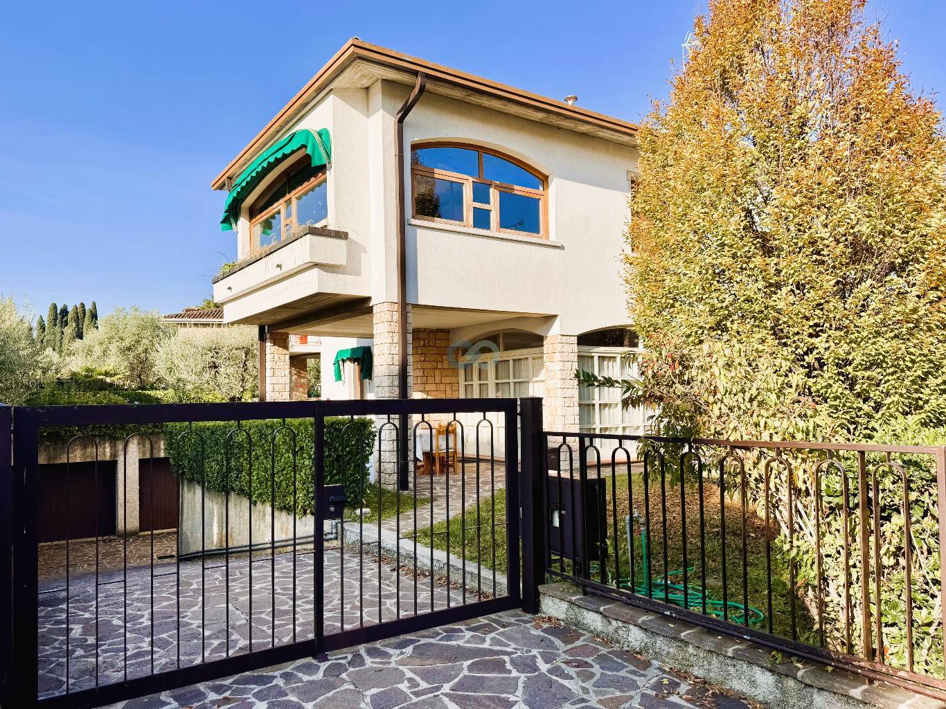 ATTICO IN BIFAMILIARE 48